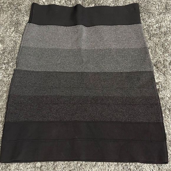 BCBG Generation women's Skirt Size Medium - Picture 2 of 5